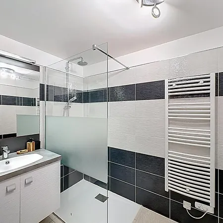 Appartement A Proximite De La Plage De Calvi * 卡尔维